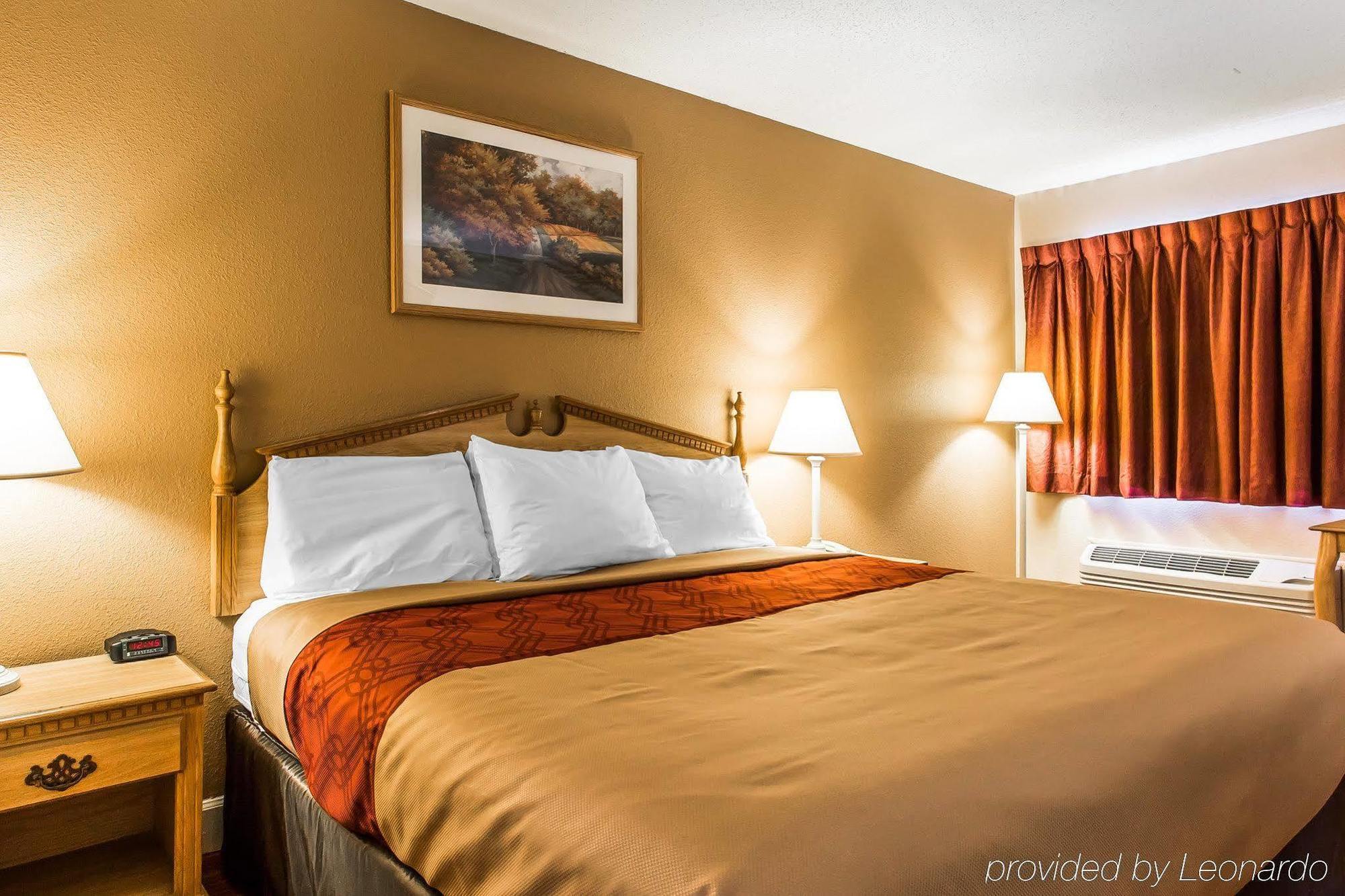Econo Lodge Inn&Suites Huntsville Exterior foto
